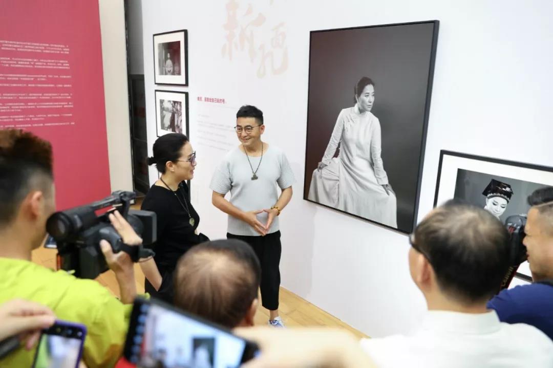 时隔一载，美好再续，yl6809永利地产&amp;amp;amp;肖全杭州新面庞摄影展温情启幕